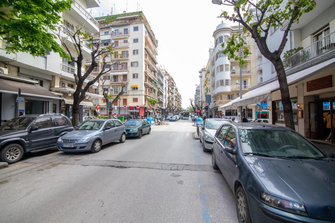 Downtown Luxury Boutique Suites : The Red Suite Thessaloniki Exterior photo